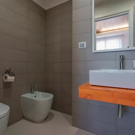 Petrarca Venti - Eja Sardinia Konukevi 3*
